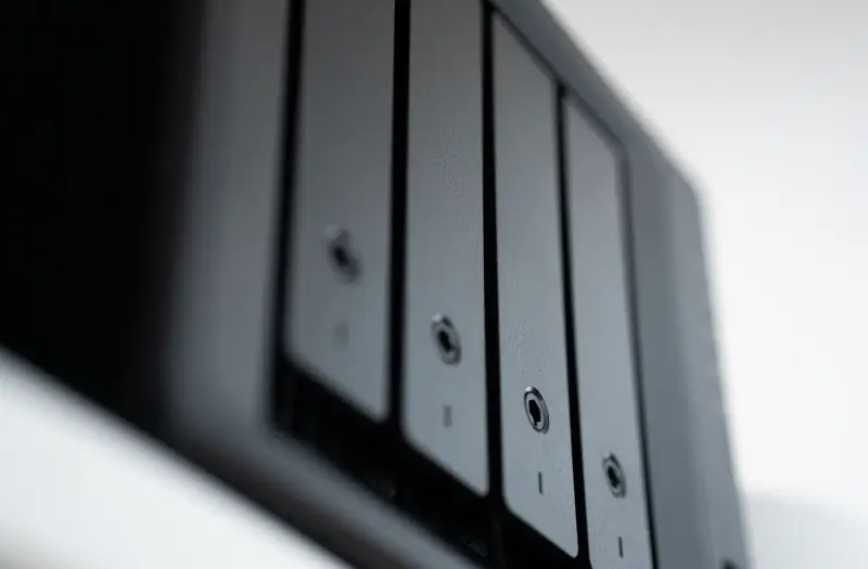 Noodstroom thuis server stroomstoring: NAS & smart home